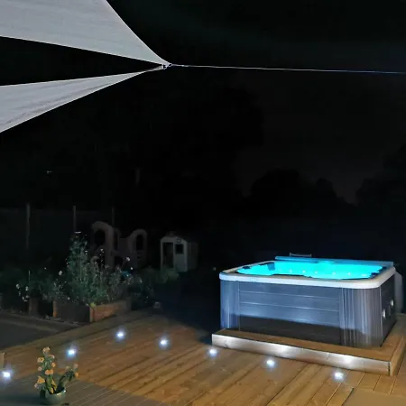بيت للعطل Le Pavillon De L'herboriste 14p Jacuzzi Jardin *