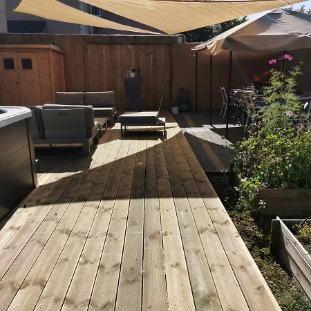 Le Pavillon De L'herboriste 14p Jacuzzi Jardin بيت للعطل