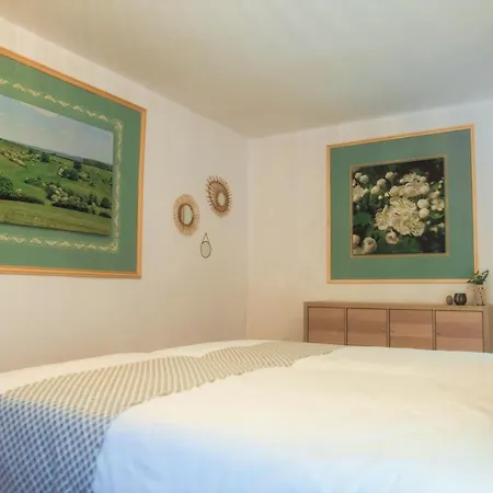 Le Pavillon De L'herboriste 14p Jacuzzi Jardin Tintigny